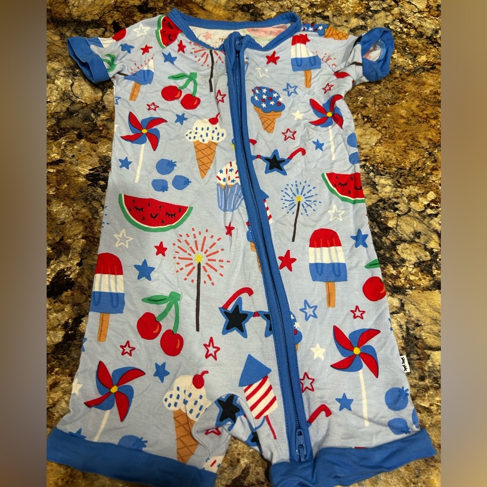 Little Sleepies Stars, Stripes & Sweets shorty 6-12 months